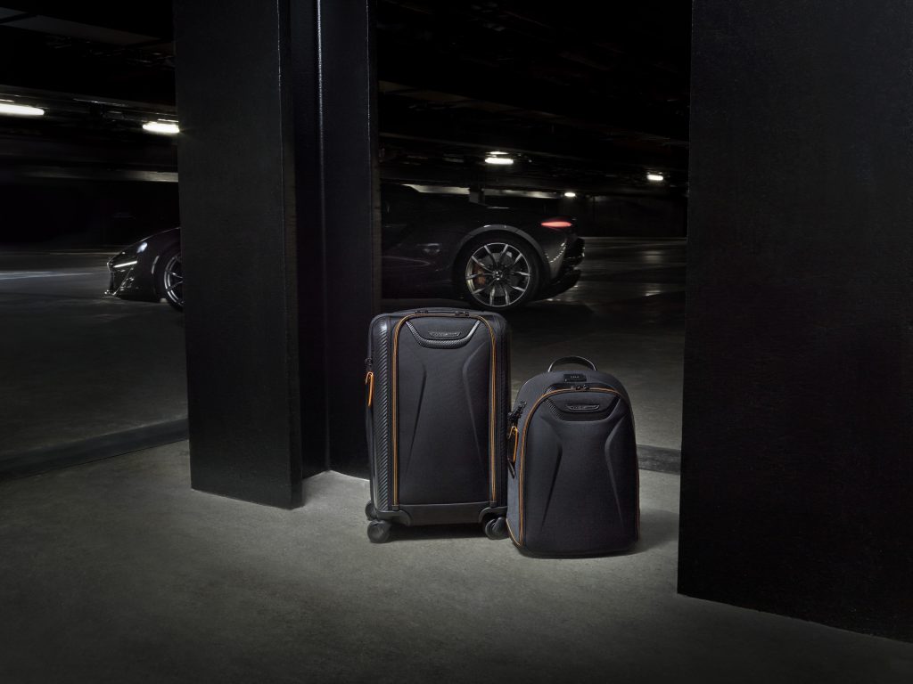 SSLANDO23_McLAREN_AEROCO_VELOCITYBACKPACK_BLACK_1917_v3_RGB_300dpi