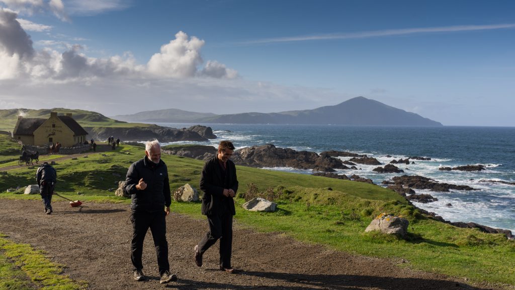 Martin McDonagh and Colin Farrell on set of the film THE BANSHEES OF INISHERIN. Photo by Jonathan Hession.  Courtesy of Searchlight Pictures. © 2022 20th Century Studios All Rights Reserved.