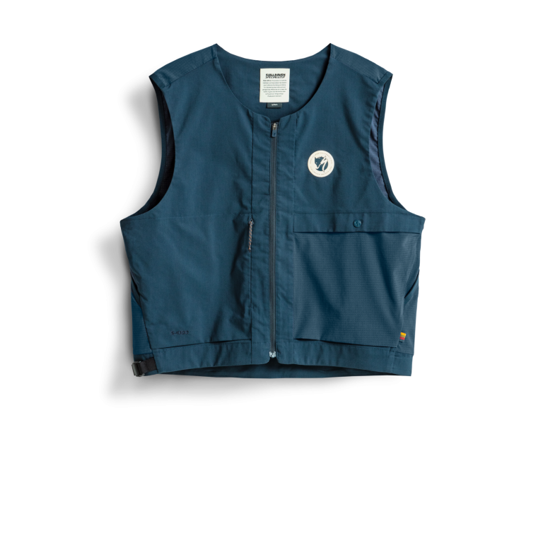 S_F_Gear_Vest_M_22042-560_A_MAIN_FJR