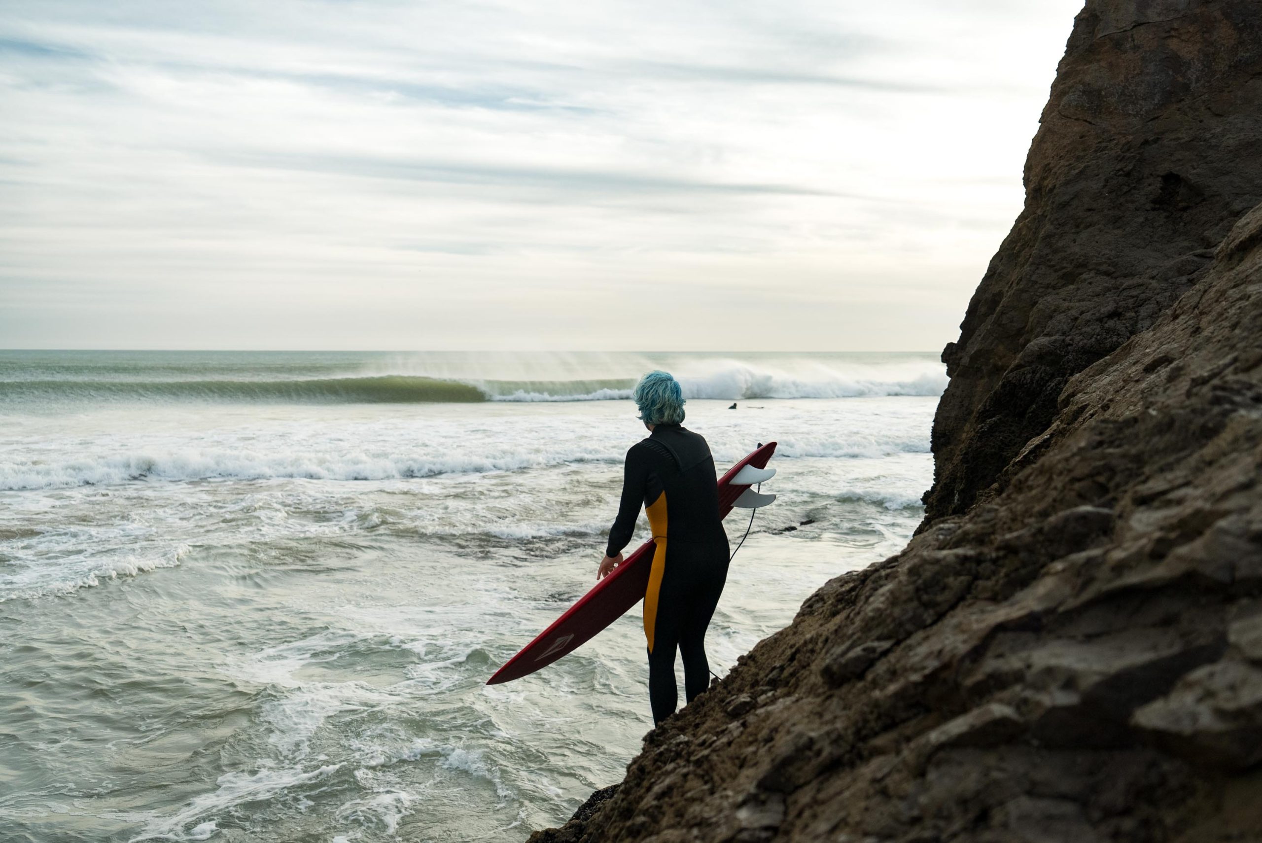 Scoping out the waves in Morocco 2023 // Alan Van Gysen / Red Bull Content Pool // SI202310310198 // Usage for editorial use only //